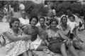 Da sinistra a destra: arretrati, Umberto ed Enrica Doneda; ... ; davanti a loro: Silvia Tirabassi; ... ; Angelo Doneda; ... ; Rina Tirabassi (1952)
