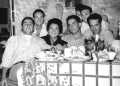 A Cupra alta, in casa Galli: Popi Corigliano, Gianni Doneda, ... , Gigi Corigliano,
Angelo Doneda e Mario Bucci (1952)